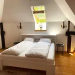 Rose\'S Oldtown Apartment