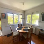 Rose\'S Oldtown Apartment